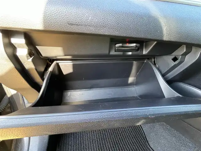 トヨタ ハリアー グランド 宮崎県 2014(平26)年 8万km ダークブラウンM メモリナビ/ワンセグテレビ/アイドリングストップ/ウィンカーミラー/プッシュスタート/ETC/バックカメラ/ドライブレコーダー