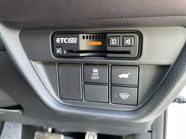 ホンダ ＺＲ－Ｖ ハイブリッド e:HEV Z 石川県 2024(令6)年 1万km プラチナホワイトパール ４ＷＤ　純正９型ナビ　フルセグＴＶ　全方位カメラ　ＬＥＤヘッドライト　ＥＴＣ　革シート　ドラレコ　ＢＯＳＥサウンド　レーダークルーズ　パワーバックドア　ＢＳＭ　ホンダセンシング　純正アルミホイール