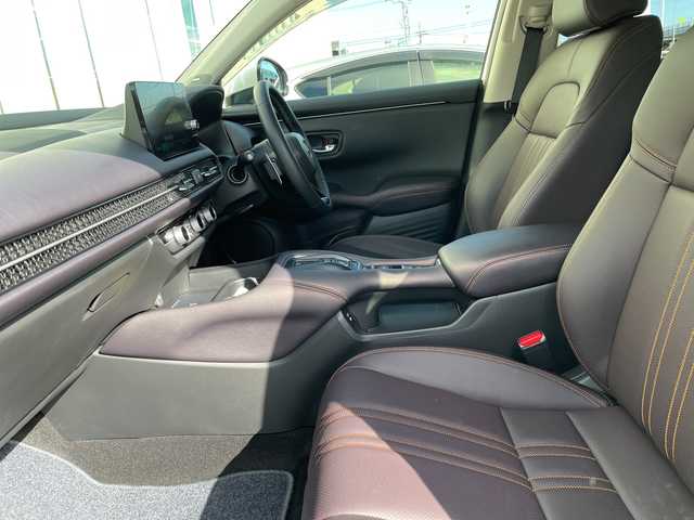 ホンダ ＺＲ－Ｖ ハイブリッド e:HEV Z 石川県 2024(令6)年 1万km プラチナホワイトパール ４ＷＤ　純正９型ナビ　フルセグＴＶ　全方位カメラ　ＬＥＤヘッドライト　ＥＴＣ　革シート　ドラレコ　ＢＯＳＥサウンド　レーダークルーズ　パワーバックドア　ＢＳＭ　ホンダセンシング　純正アルミホイール