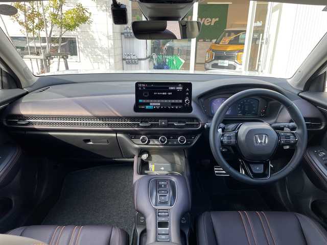 ホンダ ＺＲ－Ｖ ハイブリッド e:HEV Z 石川県 2024(令6)年 1万km プラチナホワイトパール ４ＷＤ　純正９型ナビ　フルセグＴＶ　全方位カメラ　ＬＥＤヘッドライト　ＥＴＣ　革シート　ドラレコ　ＢＯＳＥサウンド　レーダークルーズ　パワーバックドア　ＢＳＭ　ホンダセンシング　純正アルミホイール