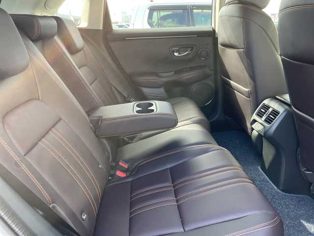 ホンダ ＺＲ－Ｖ ハイブリッド e:HEV Z 石川県 2024(令6)年 1万km プラチナホワイトパール ４ＷＤ　純正９型ナビ　フルセグＴＶ　全方位カメラ　ＬＥＤヘッドライト　ＥＴＣ　革シート　ドラレコ　ＢＯＳＥサウンド　レーダークルーズ　パワーバックドア　ＢＳＭ　ホンダセンシング　純正アルミホイール