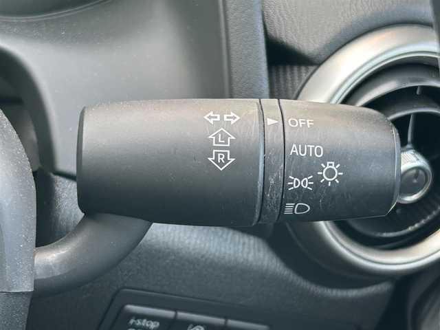 マツダ マツダ２ 15S プロアクティブ スマートED 和歌山県 2021(令3)年 3.1万km ジェットブラックマイカ 純正ナビ/360°ビューモニター/フルセグTV/（BT/CD/DVD)/衝突軽減ブレーキ/BSM/レーンキープアシスト/パーキングセンサー/アイドリングストップ/シートヒーター/ETC/電動格納ミラー/LEDヘッドライト/オートライト