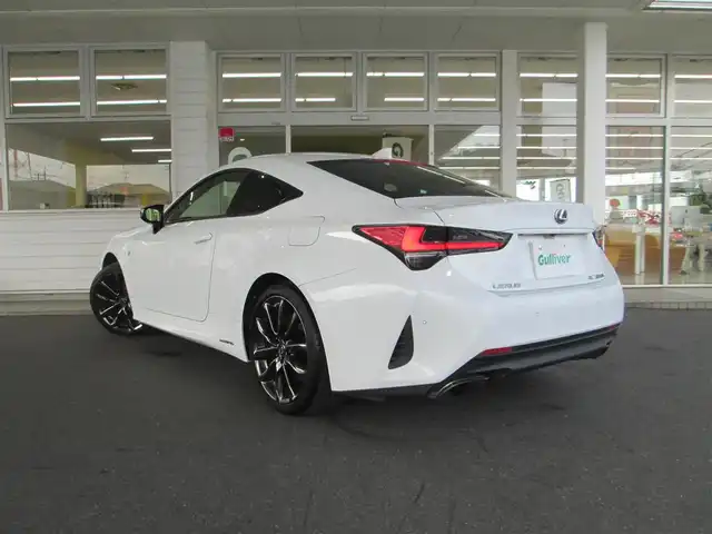 レクサス ＲＣ 300h エモーショナルアッシュ 千葉県 2021(令3)年 4.3万km ホワイトノーヴァガラスフレーク ワンオーナー/純正メモリナビ、フルセグTV(キャンセラー有)/バックカメラ/純正オーディオ【DVD/CD/BT/SD/USB】/サンルーフ/オレンジキャリパー/Lexus Safety System＋/三眼LEDヘッドライト/レーダークルーズコントロール/レーンキープアシスト/ブラインドスポットモニター/パドルシフト付き革巻きステアリング/黒革シート/運転席メシートメモリ/前席パワーシート&シートヒーター&エアシート/ステアリングヒーター/クリアランスソナー/前方ドライブレコーダー/社外レーダー/ビルトインETC2.0/取扱説明書/ナビ取扱説明書/新車時保証書