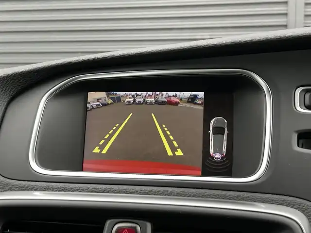 ボルボ Ｖ４０ D4 インスクリプション 茨城県 2018(平30)年 3万km 赤 後期型　/インテリセーフ　/ＡＣＣ　/ＬＫＡ　/ＢＬＩＳ　/Ｂカメラ　/パークセンサー　/黒革　/シートヒーター　/Ｍ付パワーシート　/ナビ　/ＴＶ　/ＢＴ　/ＵＳＢ/ＤＶＤ　/ＬＥＤヘッドライト　/オートライト　/ＥＴＣ　/純正ドラレコ/禁煙車