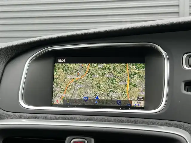 ボルボ Ｖ４０ D4 インスクリプション 茨城県 2018(平30)年 3万km 赤 後期型　/インテリセーフ　/ＡＣＣ　/ＬＫＡ　/ＢＬＩＳ　/Ｂカメラ　/パークセンサー　/黒革　/シートヒーター　/Ｍ付パワーシート　/ナビ　/ＴＶ　/ＢＴ　/ＵＳＢ/ＤＶＤ　/ＬＥＤヘッドライト　/オートライト　/ＥＴＣ　/純正ドラレコ/禁煙車