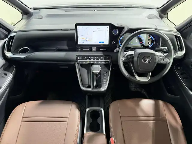 トヨタ ヴォクシー ハイブリッド S－Z 大阪府 2023(令5)年 3.2万km アティチュードブラックマイカ モデリスタエアロ 純正10.5incナビTV バックカメラ フリップダウンモニター シートヒーター レーダークルコン 衝突軽減ブレーキ レーンアシスト オートハイビーム 両側パワースライドドア 100V電源 ETC