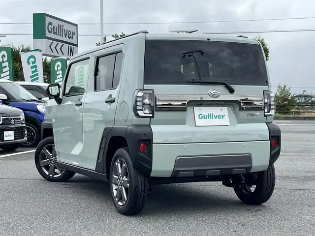 ダイハツ タフト G ダーククロムベンチャー 奈良県 2025(令7)年 0.4万km セラミックグリーンM Panasonicナビ(CN-HE02WD)/（フルセグ/BT/CD/DVD)/スカイフィールトップ/レーダークルーズコントロール/全方位モニター/前後コーナーセンサー/衝突軽減システム/レーンキープアシスト/前席シートヒーター/オートライト/電動格納ミラー/純正15インチＡＷ/保証書/取り扱い説明書/スペアキーＸ１