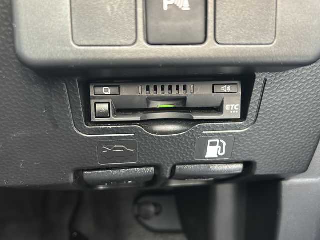 トヨタ ルーミー X 沖縄県 2020(令2)年 7万km ブラックマイカメタリック 純正ナビ/バックカメラ/ＥＴＣ/ドライブレコーダー/スマートキー/電格ミラー/リアロールサンシェード　/サイドバイザー/オートライト/コーナーセンサー/横滑り防止装置/Ｂｌｕｅｔｏｏｔｈ/ＣＤ/ワンセグテレビ/プッシュスタート