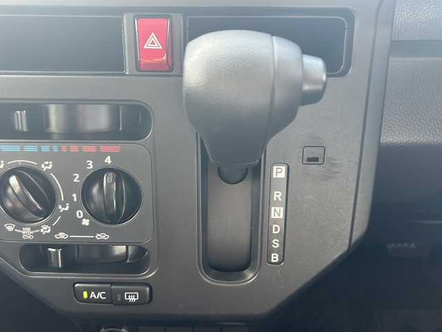 トヨタ ルーミー X 沖縄県 2020(令2)年 7万km ブラックマイカメタリック 純正ナビ/バックカメラ/ＥＴＣ/ドライブレコーダー/スマートキー/電格ミラー/リアロールサンシェード　/サイドバイザー/オートライト/コーナーセンサー/横滑り防止装置/Ｂｌｕｅｔｏｏｔｈ/ＣＤ/ワンセグテレビ/プッシュスタート