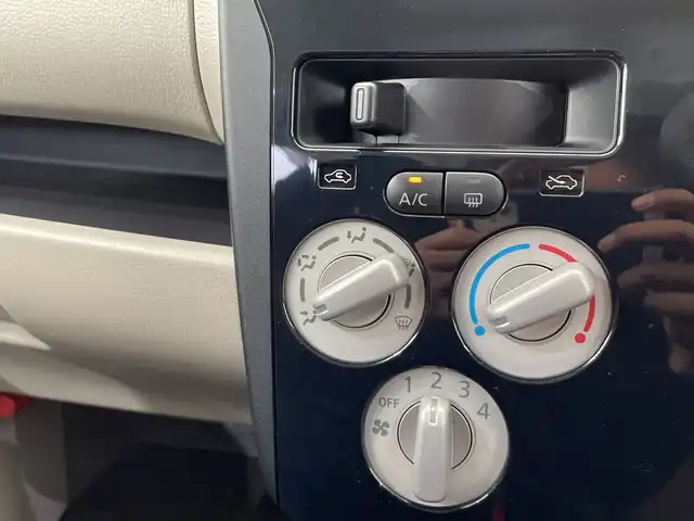 三菱 ｅＫワゴン E 栃木県 2018(平30)年 2.1万km スターリングシルバーM 社外ナビ(CN-E300D)/(ワンセグTV・Bluetooth・CD)/バックカメラ/運転席シートヒーター/禁煙車/フロアマット/ドアバイザー/リモコンキー/スペアキー/ヘッドライトレベライザー/電動格納ミラー