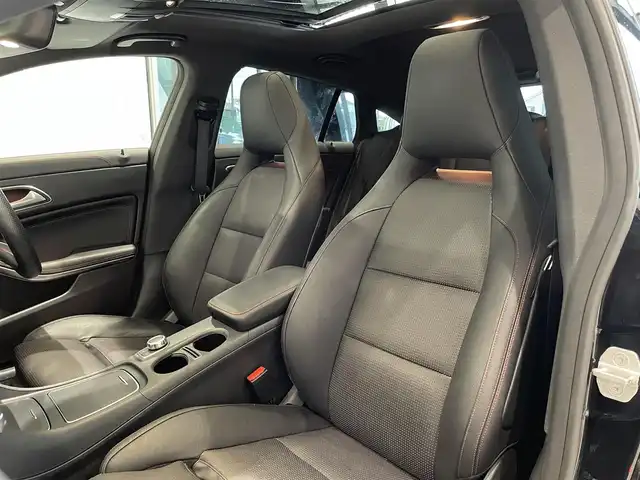 メルセデス・ベンツ ＣＬＡ１８０ Sブレイク　スポーツ 愛知県 2016(平28)年 4.9万km コスモスブラック ＡＭＧレザーＥＸＣ　/レーダーセーフティーＰＫＧ　/パノラミックスライディングルーフ　/レザーシート　/メモリー付パワシート　/シートヒーター　/キーレスゴー　/ＣＯＭＭＡＮＤナビ　/フルセグＴＶ　/バックカメラ/Bluetooth/CD/DVD/パワーテールゲート/LEDヘッドライト/ETC/アイドリングストップ/ウィンカーミラー