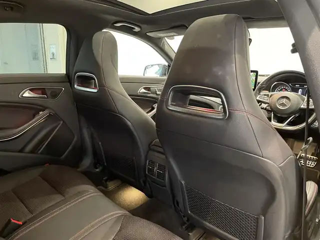 メルセデス・ベンツ ＣＬＡ１８０ Sブレイク　スポーツ 愛知県 2016(平28)年 4.9万km コスモスブラック ＡＭＧレザーＥＸＣ　/レーダーセーフティーＰＫＧ　/パノラミックスライディングルーフ　/レザーシート　/メモリー付パワシート　/シートヒーター　/キーレスゴー　/ＣＯＭＭＡＮＤナビ　/フルセグＴＶ　/バックカメラ/Bluetooth/CD/DVD/パワーテールゲート/LEDヘッドライト/ETC/アイドリングストップ/ウィンカーミラー