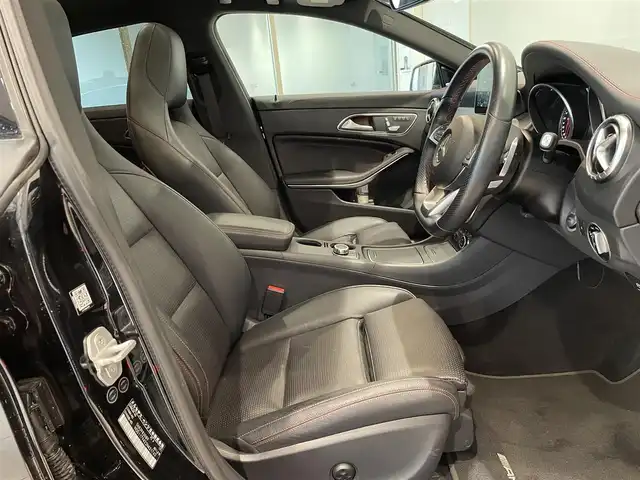 メルセデス・ベンツ ＣＬＡ１８０ Sブレイク　スポーツ 愛知県 2016(平28)年 4.9万km コスモスブラック ＡＭＧレザーＥＸＣ　/レーダーセーフティーＰＫＧ　/パノラミックスライディングルーフ　/レザーシート　/メモリー付パワシート　/シートヒーター　/キーレスゴー　/ＣＯＭＭＡＮＤナビ　/フルセグＴＶ　/バックカメラ/Bluetooth/CD/DVD/パワーテールゲート/LEDヘッドライト/ETC/アイドリングストップ/ウィンカーミラー