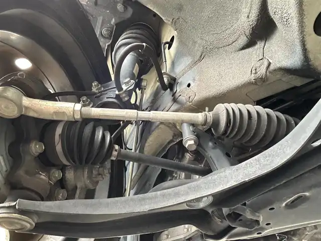 スズキ ハスラー Jスタイル 滋賀県 2021(令3)年 5万km シフォンアイボリーメタリック/ガンメタリック2トーン 9インチ純正ナビ/（FM/AM/CD/DVD/フルセグ/Bluetooth）/ETC/ドライブレコーダー/全方位モニター/バックカメラ/デュアルカメラブレーキサポート/レーンキープアシスト	/コーナー・バックセンサー（ソナー）	/標識検知機能	/運転席・助手席シートヒーター/ルーフレール/電動格納ミラー/アイドリングストップ/革巻きステアリング/ステアリングスイッチ/オートライト/LEDヘッドライト/フロントフォグ/フルオートエアコン/プッシュスタート/スマートキー/スペアキー/純正フロアマット/ドアバイザー