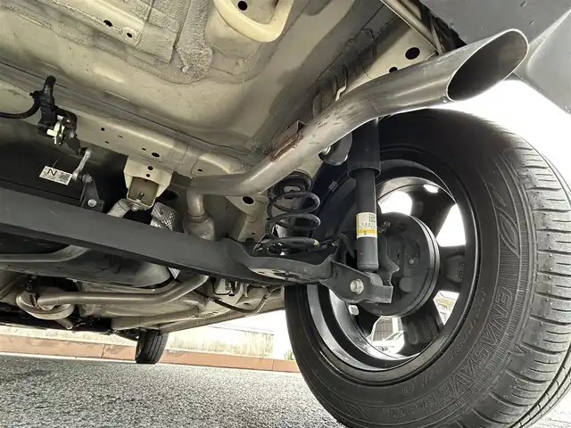 スズキ ハスラー Jスタイル 滋賀県 2021(令3)年 5万km シフォンアイボリーメタリック/ガンメタリック2トーン 9インチ純正ナビ/（FM/AM/CD/DVD/フルセグ/Bluetooth）/ETC/ドライブレコーダー/全方位モニター/バックカメラ/デュアルカメラブレーキサポート/レーンキープアシスト	/コーナー・バックセンサー（ソナー）	/標識検知機能	/運転席・助手席シートヒーター/ルーフレール/電動格納ミラー/アイドリングストップ/革巻きステアリング/ステアリングスイッチ/オートライト/LEDヘッドライト/フロントフォグ/フルオートエアコン/プッシュスタート/スマートキー/スペアキー/純正フロアマット/ドアバイザー