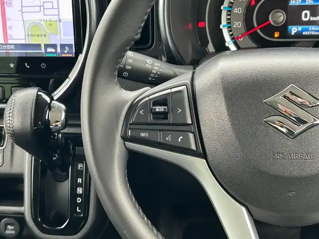 スズキ ハスラー Jスタイル 滋賀県 2021(令3)年 5万km シフォンアイボリーメタリック/ガンメタリック2トーン 9インチ純正ナビ/（FM/AM/CD/DVD/フルセグ/Bluetooth）/ETC/ドライブレコーダー/全方位モニター/バックカメラ/デュアルカメラブレーキサポート/レーンキープアシスト	/コーナー・バックセンサー（ソナー）	/標識検知機能	/運転席・助手席シートヒーター/ルーフレール/電動格納ミラー/アイドリングストップ/革巻きステアリング/ステアリングスイッチ/オートライト/LEDヘッドライト/フロントフォグ/フルオートエアコン/プッシュスタート/スマートキー/スペアキー/純正フロアマット/ドアバイザー