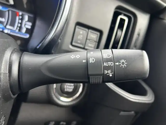 スズキ ハスラー Jスタイル 滋賀県 2021(令3)年 5万km シフォンアイボリーメタリック/ガンメタリック2トーン 9インチ純正ナビ/（FM/AM/CD/DVD/フルセグ/Bluetooth）/ETC/ドライブレコーダー/全方位モニター/バックカメラ/デュアルカメラブレーキサポート/レーンキープアシスト	/コーナー・バックセンサー（ソナー）	/標識検知機能	/運転席・助手席シートヒーター/ルーフレール/電動格納ミラー/アイドリングストップ/革巻きステアリング/ステアリングスイッチ/オートライト/LEDヘッドライト/フロントフォグ/フルオートエアコン/プッシュスタート/スマートキー/スペアキー/純正フロアマット/ドアバイザー