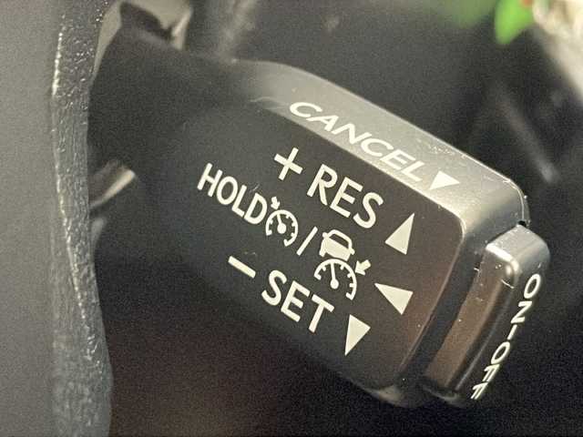 トヨタ アルファードハイブリット エグゼクティブ ラウンジ S 沖縄県 2019(令1)年 5.2万km ブラック 純正10.5型ナビ＋JBLサウンドシステム/　Blu-ray/CD/DVD/SD/USB/BT/フルセグ/パノラミックビューモニター/純正13.3型フリップダウンモニター/デジタルインナーミラー/ビルトインETC2.0 /純正ドライブレコーダー（DRT-H68A）/両側パワースライドドア　/パワーバックドア/トヨタセーフティセンス/ブラインドスポットモニター/リヤクロストラフィックオートブレーキ/インテリジェントクリアランスソナー/本革シート/1・2列目パワーシート/1・2列目シートエアコン・シートヒーター/ステアリングヒーター/純正17インチAW/スペアタイヤ（MOP）/純正フロアマット/プッシュスタート/スマートキ―/スペアキー/保証書・取扱説明書