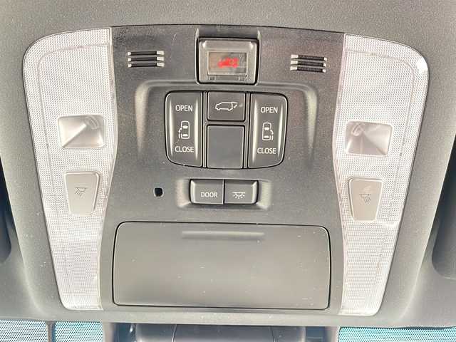 トヨタ アルファードハイブリット エグゼクティブ ラウンジ S 沖縄県 2019(令1)年 5.2万km ブラック 純正10.5型ナビ＋JBLサウンドシステム/　Blu-ray/CD/DVD/SD/USB/BT/フルセグ/パノラミックビューモニター/純正13.3型フリップダウンモニター/デジタルインナーミラー/ビルトインETC2.0 /純正ドライブレコーダー（DRT-H68A）/両側パワースライドドア　/パワーバックドア/トヨタセーフティセンス/ブラインドスポットモニター/リヤクロストラフィックオートブレーキ/インテリジェントクリアランスソナー/本革シート/1・2列目パワーシート/1・2列目シートエアコン・シートヒーター/ステアリングヒーター/純正17インチAW/スペアタイヤ（MOP）/純正フロアマット/プッシュスタート/スマートキ―/スペアキー/保証書・取扱説明書