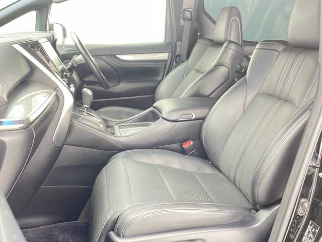 トヨタ アルファードハイブリット エグゼクティブ ラウンジ S 沖縄県 2019(令1)年 5.2万km ブラック 純正10.5型ナビ＋JBLサウンドシステム/　Blu-ray/CD/DVD/SD/USB/BT/フルセグ/パノラミックビューモニター/純正13.3型フリップダウンモニター/デジタルインナーミラー/ビルトインETC2.0 /純正ドライブレコーダー（DRT-H68A）/両側パワースライドドア　/パワーバックドア/トヨタセーフティセンス/ブラインドスポットモニター/リヤクロストラフィックオートブレーキ/インテリジェントクリアランスソナー/本革シート/1・2列目パワーシート/1・2列目シートエアコン・シートヒーター/ステアリングヒーター/純正17インチAW/スペアタイヤ（MOP）/純正フロアマット/プッシュスタート/スマートキ―/スペアキー/保証書・取扱説明書