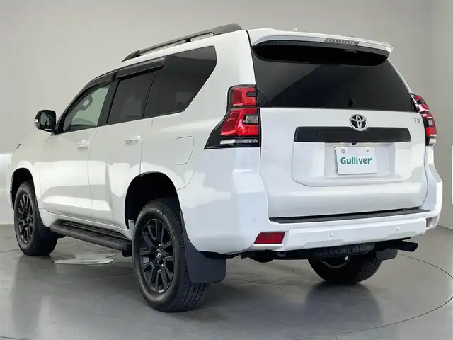 トヨタ ランドクルーザー プラド TX Lパッケージ マットブラED 愛知県 2023(令5)年 1.8万km ホワイトパールクリスタルシャイン 純正メーカー９型ナビ　フルセグＴＶ　Ｂｌｕｅｔｏｏｔｈ　トヨタセーフティーセンス　パノラミックビューモニター　黒革　パワーシート　シートエアコン　レーダークルコン　衝突軽減　ルーフレール　ＥＴＣ2.0　ＬＥＤオートライト　禁煙車