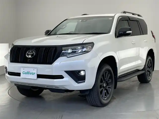 トヨタ ランドクルーザー プラド TX Lパッケージ マットブラED 愛知県 2023(令5)年 1.8万km ホワイトパールクリスタルシャイン 純正メーカー９型ナビ　フルセグＴＶ　Ｂｌｕｅｔｏｏｔｈ　トヨタセーフティーセンス　パノラミックビューモニター　黒革　パワーシート　シートエアコン　レーダークルコン　衝突軽減　ルーフレール　ＥＴＣ2.0　ＬＥＤオートライト　禁煙車