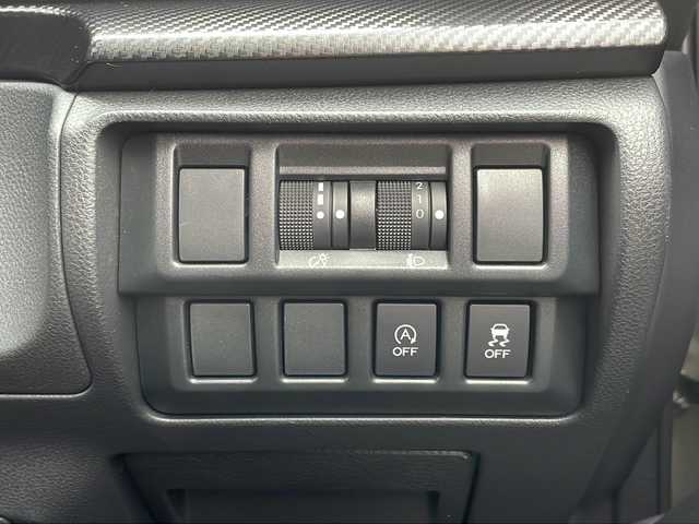 スバル インプレッサ スポーツ 1．6i－Lアイサイト 青森県 2017(平29)年 6.1万km クリスタルホワイトP 4WD/社外メモリナビ/CD・DVD・USB・SD/アイサイトver3/プリクラッシュブレーキ/追従クルーズコントロール/アクティブレーンキープ/サイド・カーテンエアバッグ/電子パーキングブレーキ/前後ドライブレコーダー/オートライト/フォグライト/純正16インチアルミ