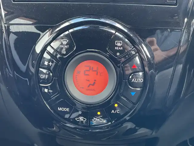 日産 ノート e－パワー X 千葉県 2016(平28)年 3.5万km ブリリアントホワイトパール 純正メモリナビ/(フルセグTV/CD/DVD/FM/AM)/全周囲カメラ/デジタルインナーミラー/ドライブレコーダー前後/衝突被害軽減システム/車線逸脱警報/横滑り防止装置/ETC/アイドリングストップ/LEDヘッドライト/ウィンカーミラー/電動格納ミラー/プッシュスタート/スマートキー/フロアマット/スペアキー/取扱説明書/保証書