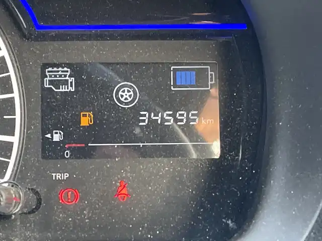 日産 ノート e－パワー X 千葉県 2016(平28)年 3.5万km ブリリアントホワイトパール 純正メモリナビ/(フルセグTV/CD/DVD/FM/AM)/全周囲カメラ/デジタルインナーミラー/ドライブレコーダー前後/衝突被害軽減システム/車線逸脱警報/横滑り防止装置/ETC/アイドリングストップ/LEDヘッドライト/ウィンカーミラー/電動格納ミラー/プッシュスタート/スマートキー/フロアマット/スペアキー/取扱説明書/保証書