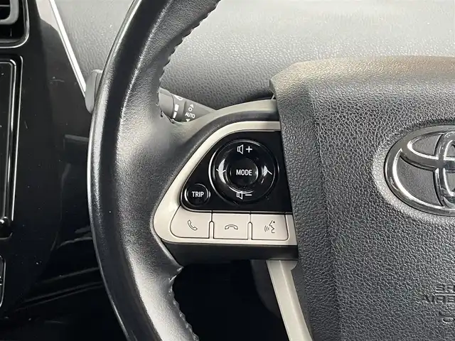 トヨタ プリウス A プレミアム　ツーリングセレ 宮崎県 2018(平30)年 7.5万km グレーメタリック モデリスタエアロパーツ/トヨタセーフティセンス/本革シート/置くだけ充電/9インチメモリナビ/フルセグテレビ/クルーズコントロール/ETC/LEDライト