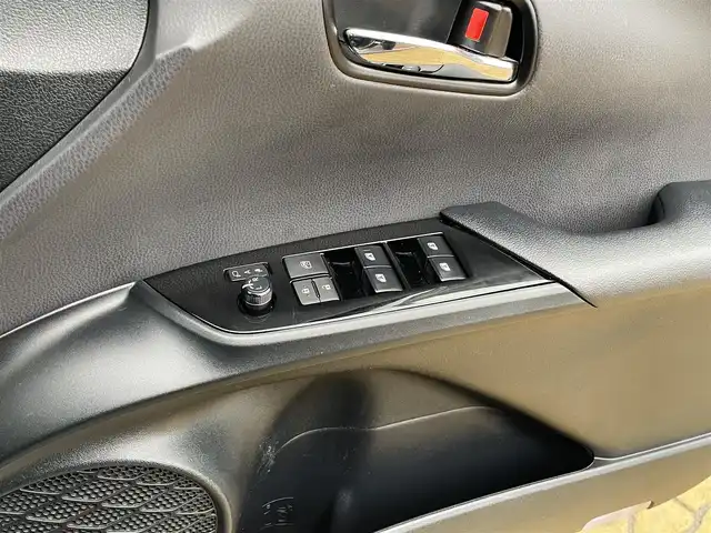 トヨタ プリウス A プレミアム　ツーリングセレ 宮崎県 2018(平30)年 7.5万km グレーメタリック モデリスタエアロパーツ/トヨタセーフティセンス/本革シート/置くだけ充電/9インチメモリナビ/フルセグテレビ/クルーズコントロール/ETC/LEDライト