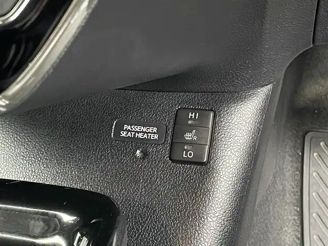 トヨタ プリウス A プレミアム　ツーリングセレ 宮崎県 2018(平30)年 7.5万km グレーメタリック モデリスタエアロパーツ/トヨタセーフティセンス/本革シート/置くだけ充電/9インチメモリナビ/フルセグテレビ/クルーズコントロール/ETC/LEDライト