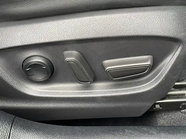 トヨタ プリウス A プレミアム　ツーリングセレ 宮崎県 2018(平30)年 7.5万km グレーメタリック モデリスタエアロパーツ/トヨタセーフティセンス/本革シート/置くだけ充電/9インチメモリナビ/フルセグテレビ/クルーズコントロール/ETC/LEDライト