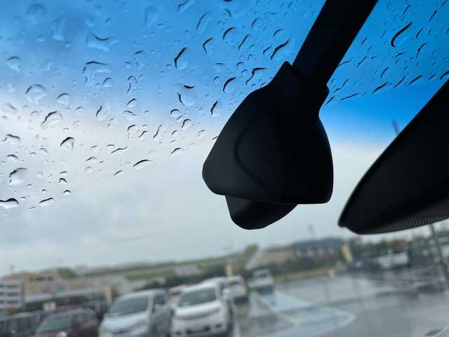 ホンダ オデッセイ アブソルート 愛知県 2021(令3)年 3.8万km プラチナホワイトパール 純正10.5型ナビ/全方位カメラ/両側パワースライドドア/レーダークルーズコントロール/バックカメラ/パワーシート/コーナーセンサー/純正アルミホイール/ETC2.0/LEDヘッドライト/パドルシフト/オートマチックハイビーム/ドライブレコーダー/ステアリングスイッチ/スマートキー/プッシュスタート