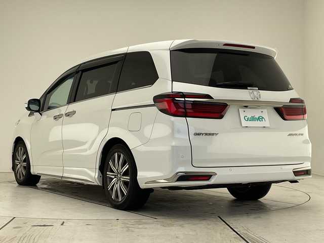 ホンダ オデッセイ アブソルート 愛知県 2021(令3)年 3.8万km プラチナホワイトパール 純正10.5型ナビ/全方位カメラ/両側パワースライドドア/レーダークルーズコントロール/バックカメラ/パワーシート/コーナーセンサー/純正アルミホイール/ETC2.0/LEDヘッドライト/パドルシフト/オートマチックハイビーム/ドライブレコーダー/ステアリングスイッチ/スマートキー/プッシュスタート