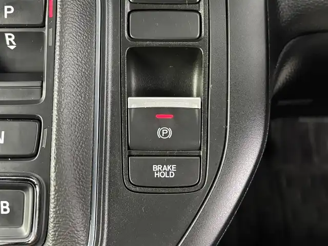 ホンダ ステップワゴン スパーダ eHEV 埼玉県 2023(令5)年 2.2万km クリスタルブラックパール 純正ナビ（Bluetooth/CD/DVD/AM/FM）/フルセグTV/バックカメラ/レーダークルーズコントロール/ブラインドスポットモニター/横滑り防止装置/レーンキープアシスト/盗難防止装置/衝突軽減システム/LEDヘッドライト/パドルシフト/両側パワースライドドア/ETC/ドライブレコーダー/スマートキー