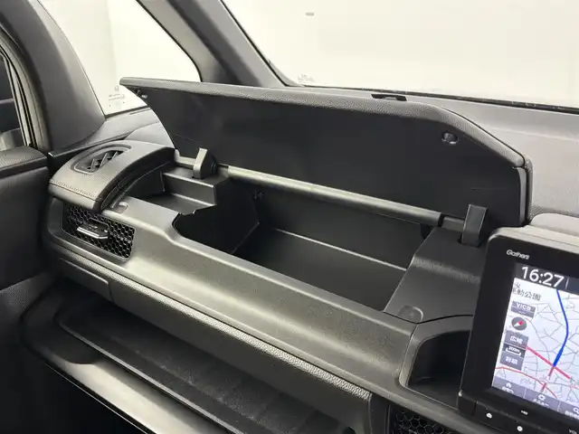 ホンダ ステップワゴン スパーダ eHEV 埼玉県 2023(令5)年 2.2万km クリスタルブラックパール 純正ナビ（Bluetooth/CD/DVD/AM/FM）/フルセグTV/バックカメラ/レーダークルーズコントロール/ブラインドスポットモニター/横滑り防止装置/レーンキープアシスト/盗難防止装置/衝突軽減システム/LEDヘッドライト/パドルシフト/両側パワースライドドア/ETC/ドライブレコーダー/スマートキー