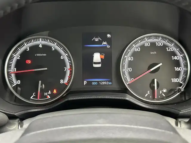 トヨタ ヴォクシー S－G 鹿児島県 2024(令6)年 1.3万km アティチュードブラックマイカ 禁煙車/ディスプレイオーディオ/(フルセグTV/HDMI/Bluetooth/AppleCarPlay/AndroidAuto/DVD/CD)/バックカメラ/Toyota Safety Sense/　・プリクラッシュセーフティ/　・レーントレーシングアシスト/　・レーンディパーチャーアラート/　・レーダークルーズコントロール/　・アダプティブハイビームシステム／オートマチックハイビーム/　・ロードサインアシスト/片側パワースライドドア/純正アルミホイール/フロアマット/電動格納ミラー