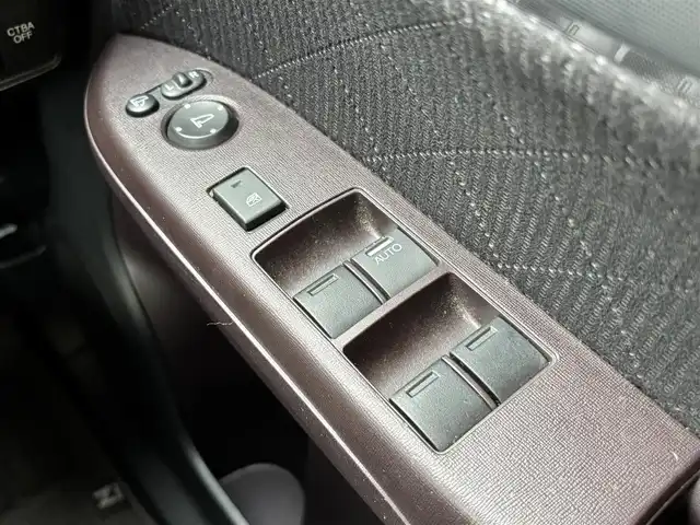 ホンダ Ｎ ＯＮＥ プレミアム ツアラー 福岡県 2014(平26)年 7.4万km ミラノレッド Gathersナビ（BT/フルセグ/DISC/AM/FM）/Bカメラ/クルーズコントロール/LED/オートライト/純正15インチAW/パドルシフト/ステアリングスイッチ/CTBA/横滑り防止装置/盗難防止装置/前方ドライブレコーダー/スマートキー/ETC/保証書