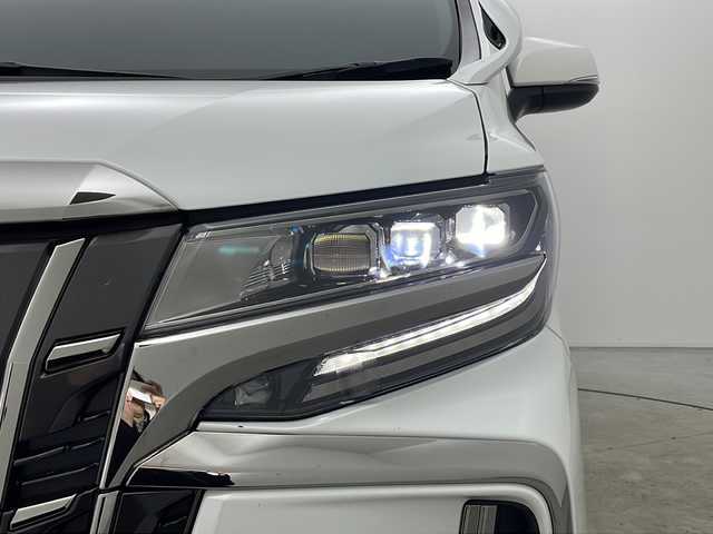 トヨタ アルファード S タイプゴールドⅢ 秋田県 2022(令4)年 3万km ホワイトパールクリスタルシャイン 4WD/ワンオーナー/純正ディスプレイオーディオ/バックカメラ/フリップダウンモニター/デジタルインナーミラー/ドライブレコーダー/ビルトインETC/トヨタセーフティセンス/プリクラッシュセーフティ/レーンキープアシスト/レーダークルコン/前後コーナーセンサー/オートハイビーム/アイドリングストップ/横滑り防止装置/両側パワースライドドア/パワーバックドア/電動パーキングブレーキ/オートブレーキホールド/三眼LEDライト/フォグランプ/ウインカーミラー/本革巻きステアリング/ステアリングリモコン/保証書・取説
