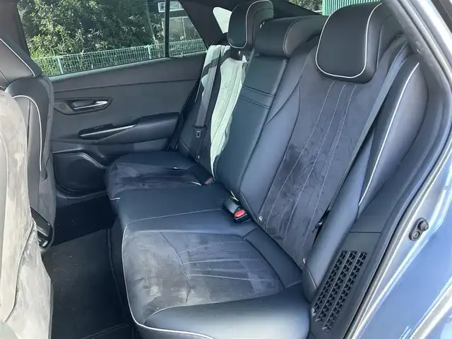 トヨタ クラウン ハイブリッド RS アドバンス 福岡県 2019(令1)年 5.9万km プレシャスガレナ クルーズコントロール/パーキングアシスト/レーンキープアシスト/SOSコール/LEDヘッドライト/ハイビームアシスト/純正HDDナビ/フルセグTV/Bluetoothオーディオ/全方位カメラ/ETC2.0/運転席・助手席パワーシート/運転席・助手席シートヒーター/ドライブレコーダー前後/純正アルミホイール