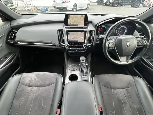 トヨタ クラウン ハイブリッド RS アドバンス 広島県 2019(令1)年 5.9万km プレシャスガレナ 純正メモリナビ/レーダークルーズコントロール/パーキングアシスト/レーンキープアシスト/ブラインドスポットモニター/LEDヘッドライト/ハイビームアシスト/フルセグTV/Bluetoothオーディオ/全方位カメラ/ETC2.0/運転席・助手席パワーシート/運転席・助手席シートヒーター/ドライブレコーダー前後/純正18インチアルミホイール/ハーフレザ―シート/自動防眩インナーミラー/雨滴感応型ワイパー/バックモニター