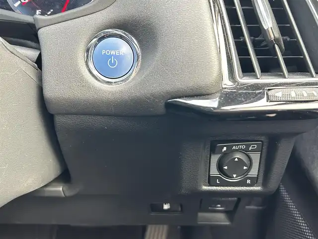 トヨタ クラウン ハイブリッド RS アドバンス 広島県 2019(令1)年 5.9万km プレシャスガレナ 純正メモリナビ/レーダークルーズコントロール/パーキングアシスト/レーンキープアシスト/ブラインドスポットモニター/LEDヘッドライト/ハイビームアシスト/フルセグTV/Bluetoothオーディオ/全方位カメラ/ETC2.0/運転席・助手席パワーシート/運転席・助手席シートヒーター/ドライブレコーダー前後/純正18インチアルミホイール/ハーフレザ―シート/自動防眩インナーミラー/雨滴感応型ワイパー/バックモニター