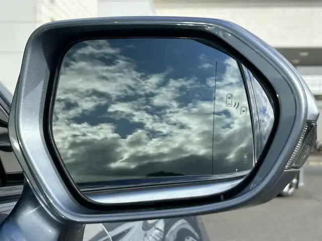 トヨタ クラウン ハイブリッド RS アドバンス 広島県 2019(令1)年 5.9万km プレシャスガレナ 純正メモリナビ/レーダークルーズコントロール/パーキングアシスト/レーンキープアシスト/ブラインドスポットモニター/LEDヘッドライト/ハイビームアシスト/フルセグTV/Bluetoothオーディオ/全方位カメラ/ETC2.0/運転席・助手席パワーシート/運転席・助手席シートヒーター/ドライブレコーダー前後/純正18インチアルミホイール/ハーフレザ―シート/自動防眩インナーミラー/雨滴感応型ワイパー/バックモニター