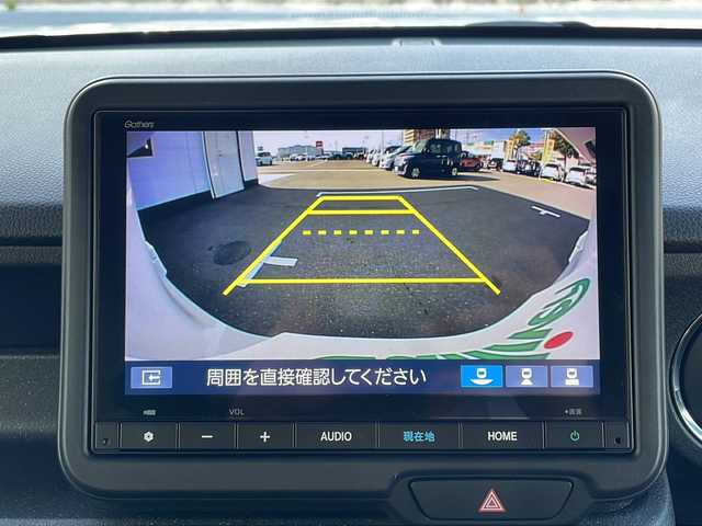 ホンダ Ｎ ＢＯＸ カスタム コーディネートスタイル 山口県 2024(令6)年 0.5万km プラチナホワイトパール 純正コネクトナビ/・Bluetooth接続/・フルセグTV/バックカメラ/ビルトインETC/Honda SENSING/・衝突軽減ブレーキ/・踏み間違い衝突軽減システム/・急アクセル抑制機能/・路外逸脱抑制機能/・歩行者事故低減ステアリング/・アダプティブクルーズコントロール/・車線逸脱支援システム/・先行車発進お知らせ機能/・標識認識機能/レザーシート/シートヒーター/チップアップシート/両側パワースライドドア/USB入力端子/純正フロアマット/スマートキー/スペアキー1本/プッシュスタート/純正LEDライト/純正14インチアルミホイール/ドアバイザー/ウィンカーミラー