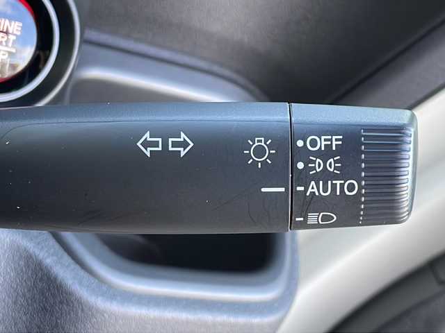 ホンダ Ｎ ＢＯＸ カスタム コーディネートスタイル 山口県 2024(令6)年 0.5万km プラチナホワイトパール 純正コネクトナビ/・Bluetooth接続/・フルセグTV/バックカメラ/ビルトインETC/Honda SENSING/・衝突軽減ブレーキ/・踏み間違い衝突軽減システム/・急アクセル抑制機能/・路外逸脱抑制機能/・歩行者事故低減ステアリング/・アダプティブクルーズコントロール/・車線逸脱支援システム/・先行車発進お知らせ機能/・標識認識機能/レザーシート/シートヒーター/チップアップシート/両側パワースライドドア/USB入力端子/純正フロアマット/スマートキー/スペアキー1本/プッシュスタート/純正LEDライト/純正14インチアルミホイール/ドアバイザー/ウィンカーミラー