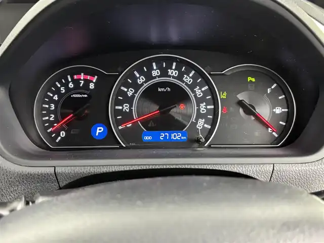 トヨタ ヴォクシー ZS 煌Ⅱ 埼玉県 2020(令2)年 2.8万km ホワイトパールクリスタルシャイン 10型ALPINEナビ/（AM/FM/CD/DVD/BT/フルTV/HDMI）/12。8型フリップモニター/バックカメラ/トヨタセーフティーセンス/・プリクラッシュセーフティ/・レーンディパーチャーアラート/・オートハイビーム/・ロードサインアシスト/両側パワースライドドア/社外前後ドラレコ/ビルトインETC/LEDライト/純正アルミホイール/スペア1本