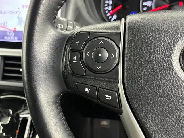 トヨタ ヴォクシー ZS 煌Ⅱ 埼玉県 2020(令2)年 2.8万km ホワイトパールクリスタルシャイン 10型ALPINEナビ/（AM/FM/CD/DVD/BT/フルTV/HDMI）/12。8型フリップモニター/バックカメラ/トヨタセーフティーセンス/・プリクラッシュセーフティ/・レーンディパーチャーアラート/・オートハイビーム/・ロードサインアシスト/両側パワースライドドア/社外前後ドラレコ/ビルトインETC/LEDライト/純正アルミホイール/スペア1本