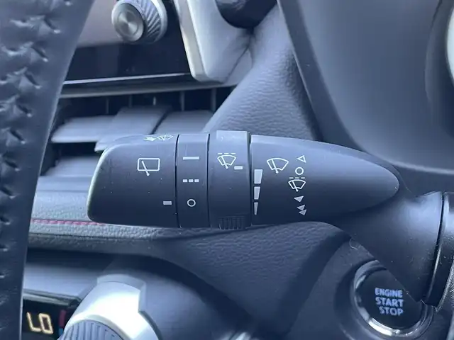 トヨタ ＲＡＶ４ アドベンチャー オフロードPKG 岡山県 2021(令3)年 3.3万km アティチュードブラックマイカ 純正9インチディスプレイオーディオ/フルセグTV、Bluetooth、AppleCarplay/AndroidAuto、AM、FM/ビルトインETC/前後ドライブレコーダー　DC-DR652/充電用USB端子/デジタルインナーミラー/ステアリングヒーター/前席シートヒーター/前席ベンチレーション/合成皮革シート/ハンズフリーパワーバックドア/モデリスタLED付きノースプロテクター/TRDフロントバンパーガーニッシュLED付き/TRDバックドアロアガーニッシュ/TRDマッドフラップ/ルーフレール/オフロードパッケージ専用リアマーク/オフロードパッケージ専用スキッドプレート/オフロードパッケージ専用18インチオールテレインタイヤ/&マッドブラック塗装アルミホイール/トヨタセーフティセンス/・プリクラッシュセーフティ/・レーントレーシングアシスト/・レーダークルーズコントロール/・オートマチックハイビーム/・ロードサインアシスト/・ブラインドスポットモニター/・パーキングサポートブレーキ/。リアクロストラフィックアラート