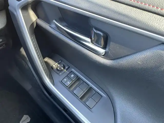 トヨタ ＲＡＶ４ アドベンチャー オフロードPKG 岡山県 2021(令3)年 3.3万km アティチュードブラックマイカ 純正9インチディスプレイオーディオ/フルセグTV、Bluetooth、AppleCarplay/AndroidAuto、AM、FM/ビルトインETC/前後ドライブレコーダー　DC-DR652/充電用USB端子/デジタルインナーミラー/ステアリングヒーター/前席シートヒーター/前席ベンチレーション/合成皮革シート/ハンズフリーパワーバックドア/モデリスタLED付きノースプロテクター/TRDフロントバンパーガーニッシュLED付き/TRDバックドアロアガーニッシュ/TRDマッドフラップ/ルーフレール/オフロードパッケージ専用リアマーク/オフロードパッケージ専用スキッドプレート/オフロードパッケージ専用18インチオールテレインタイヤ/&マッドブラック塗装アルミホイール/トヨタセーフティセンス/・プリクラッシュセーフティ/・レーントレーシングアシスト/・レーダークルーズコントロール/・オートマチックハイビーム/・ロードサインアシスト/・ブラインドスポットモニター/・パーキングサポートブレーキ/。リアクロストラフィックアラート